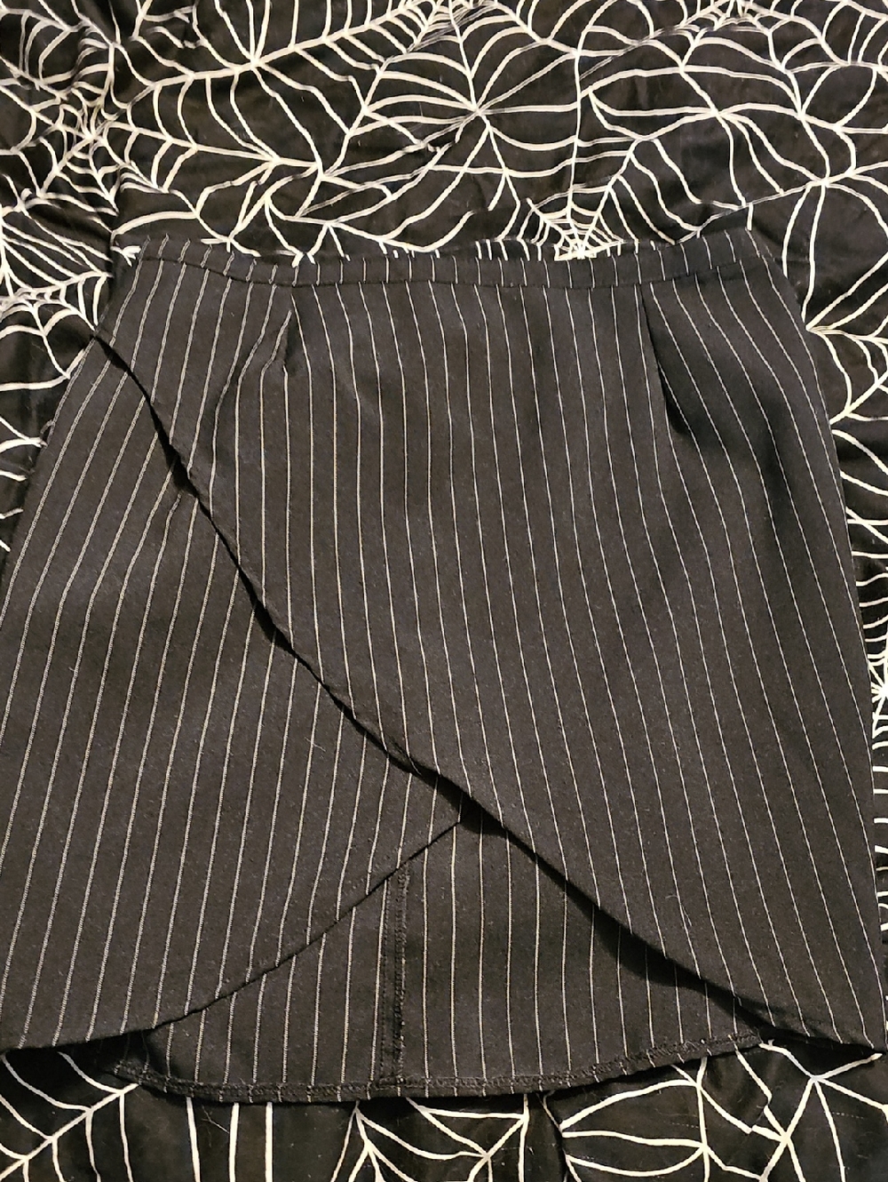 Vintage Versatile Fashions Pinstripe Mini Skirt, L